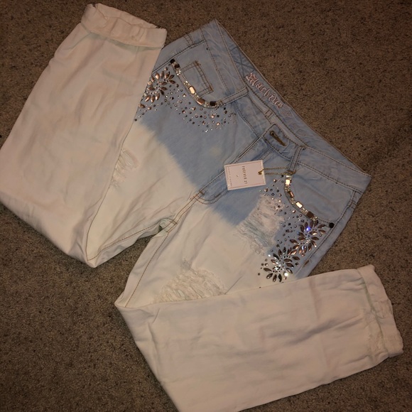 💎 NEW DISTRESSED OMBRE JEANS 💎 NWT - Picture 3 of 5